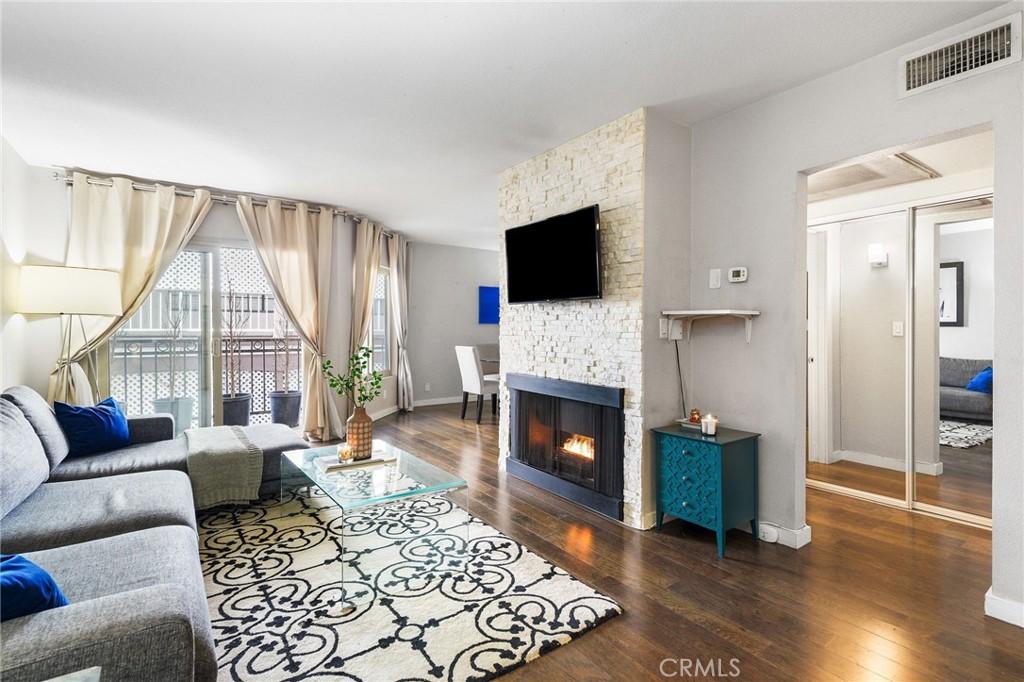 MLS #SR25198180 image #0