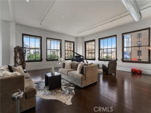 MLS #SR25209452 image #0