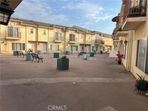 MLS #SR25215405 image #0