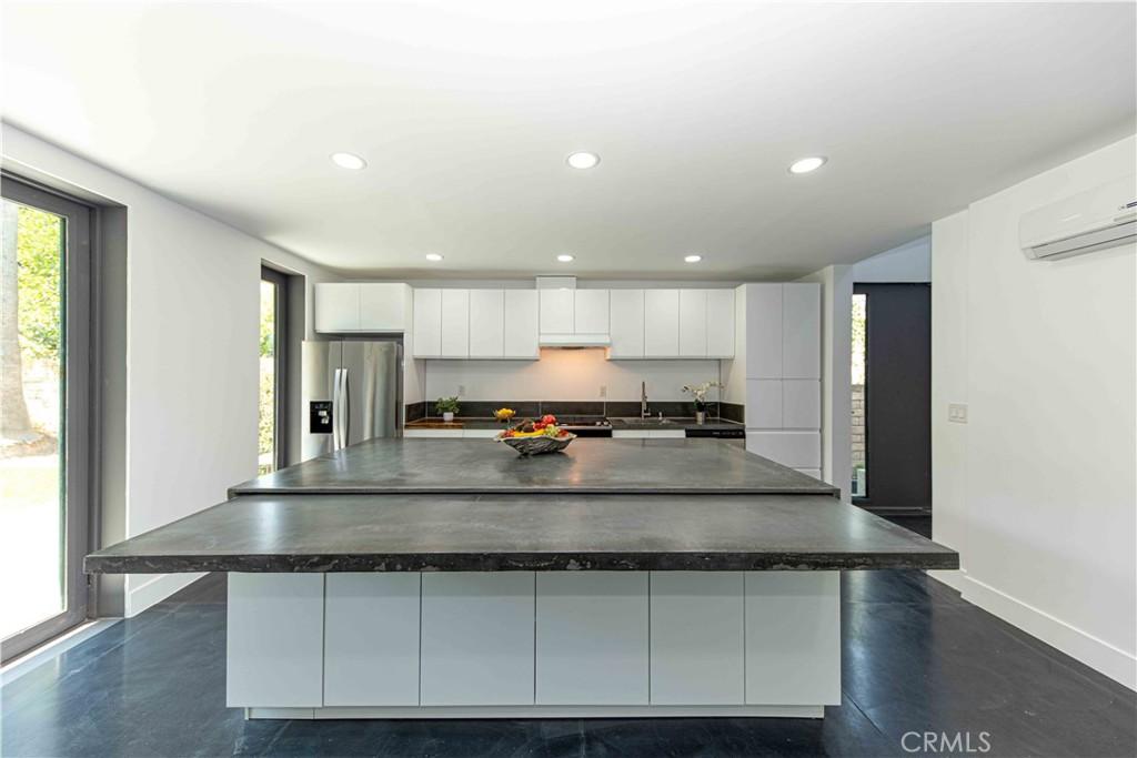 MLS #SR25229740 image #0