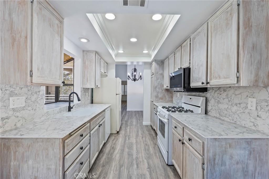 MLS #SR25233120 image #0