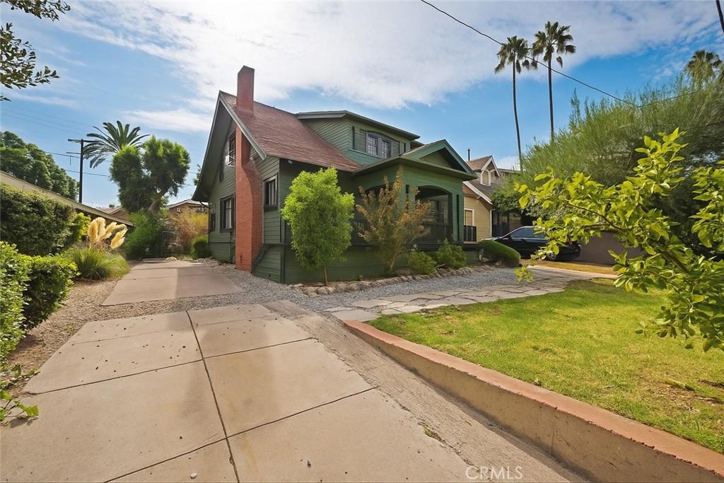 MLS #SR25235392 image #0