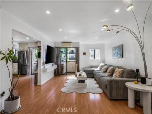 MLS #SR25236936 image #0