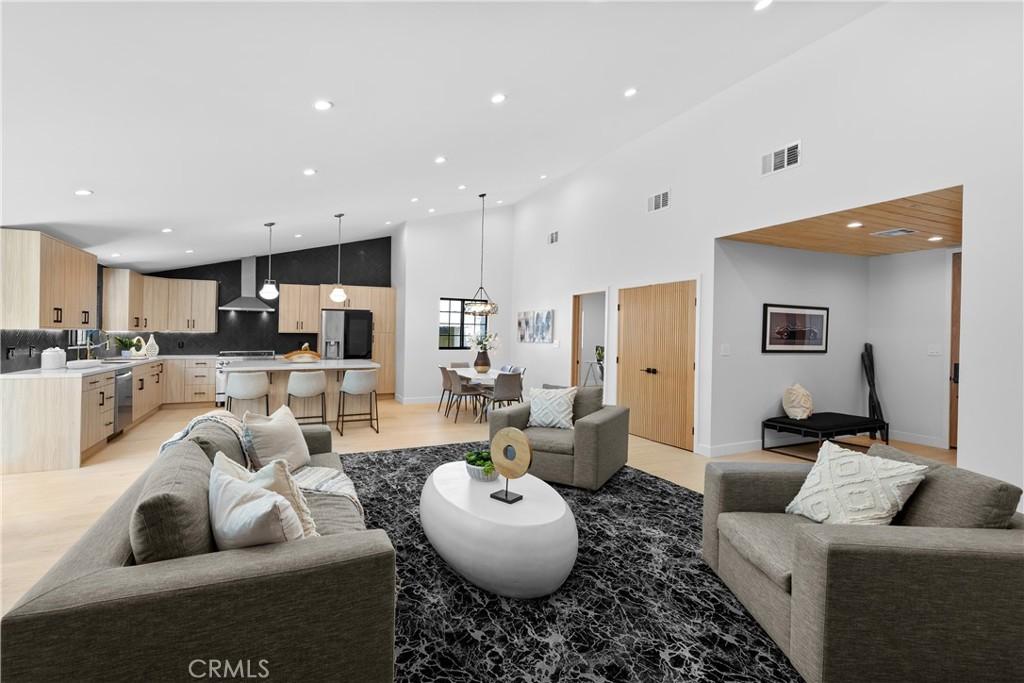 MLS #SR25237006 image #0