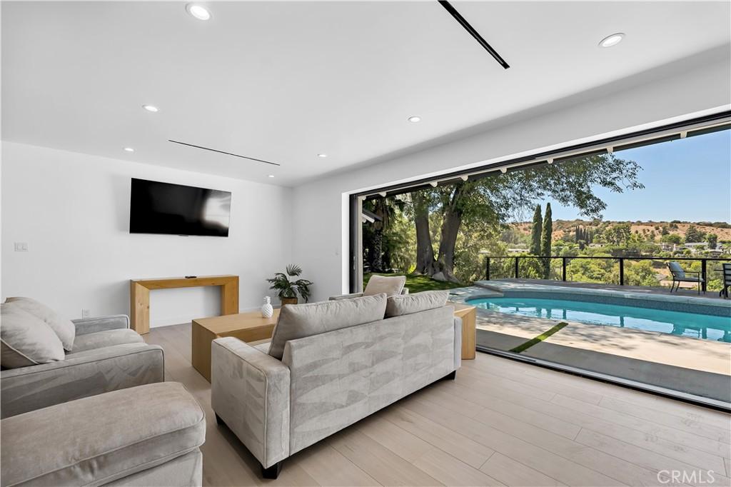 MLS #SR25239876 image #0