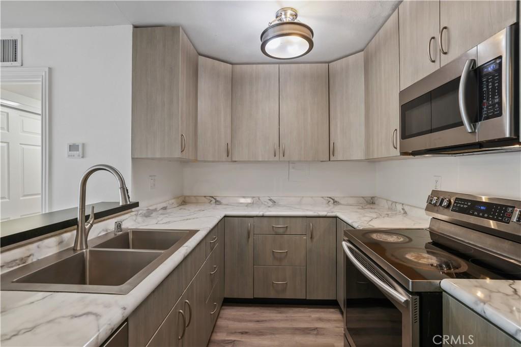 MLS #SR25240999 image #0