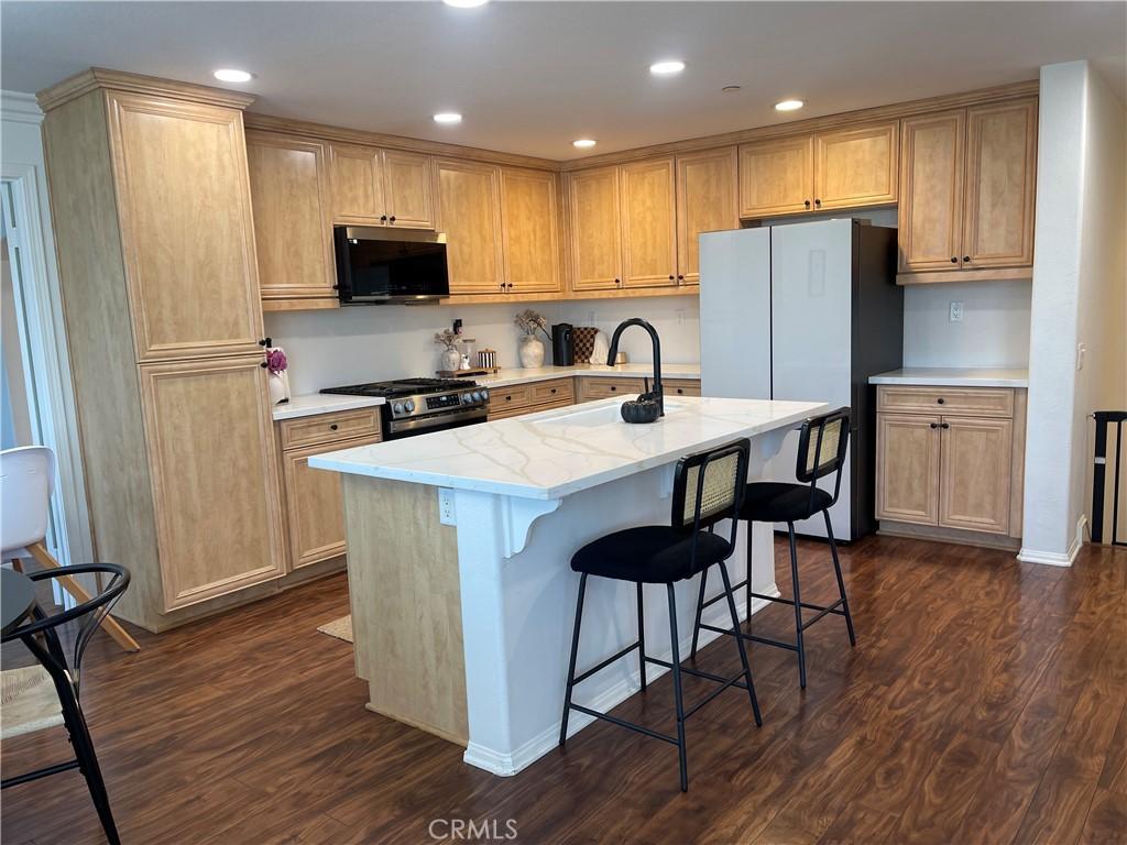 MLS #SR25246007 image #0