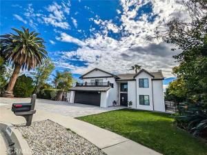 MLS #SR25247101 image #0