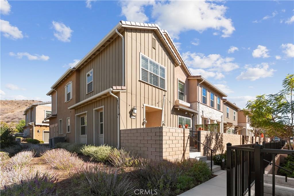 MLS #SR25247772 image #0