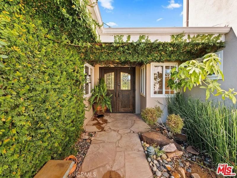 MLS #SR25251177 image #0