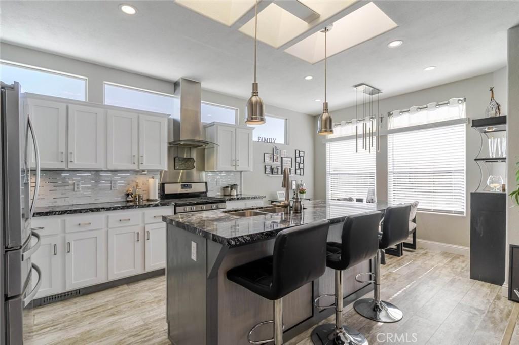 MLS #SR25252544 image #0