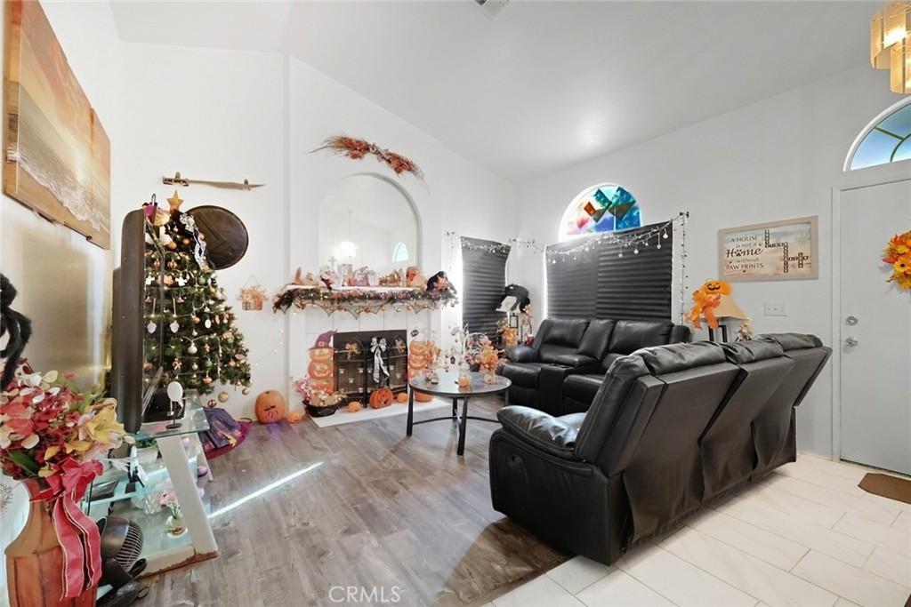 MLS #SR25255299 image #0