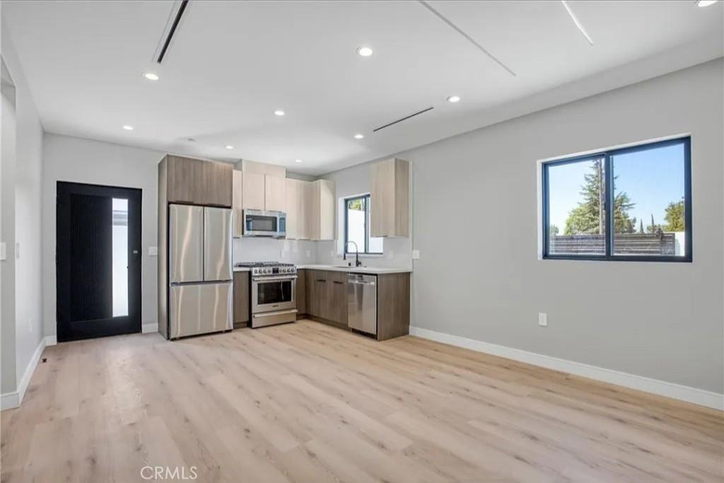 MLS #SR25257877 image #0