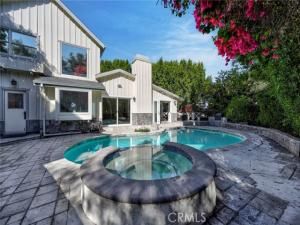 MLS #SR25258188 image #0