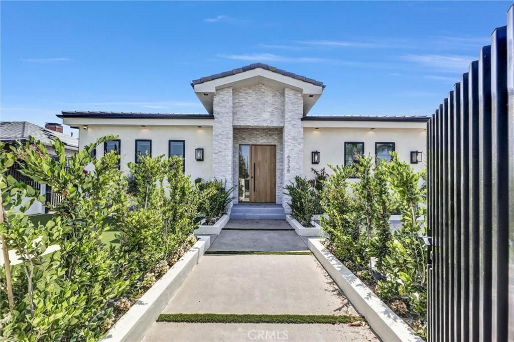 MLS #SR25260230 image #0