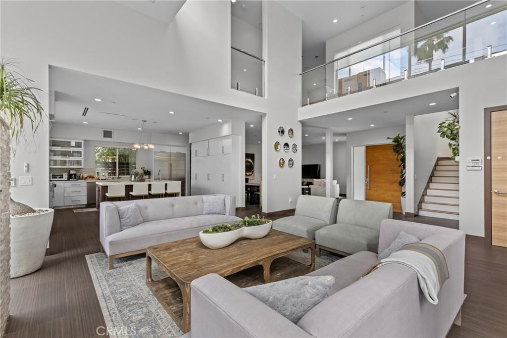 MLS #SR25260301 image #0