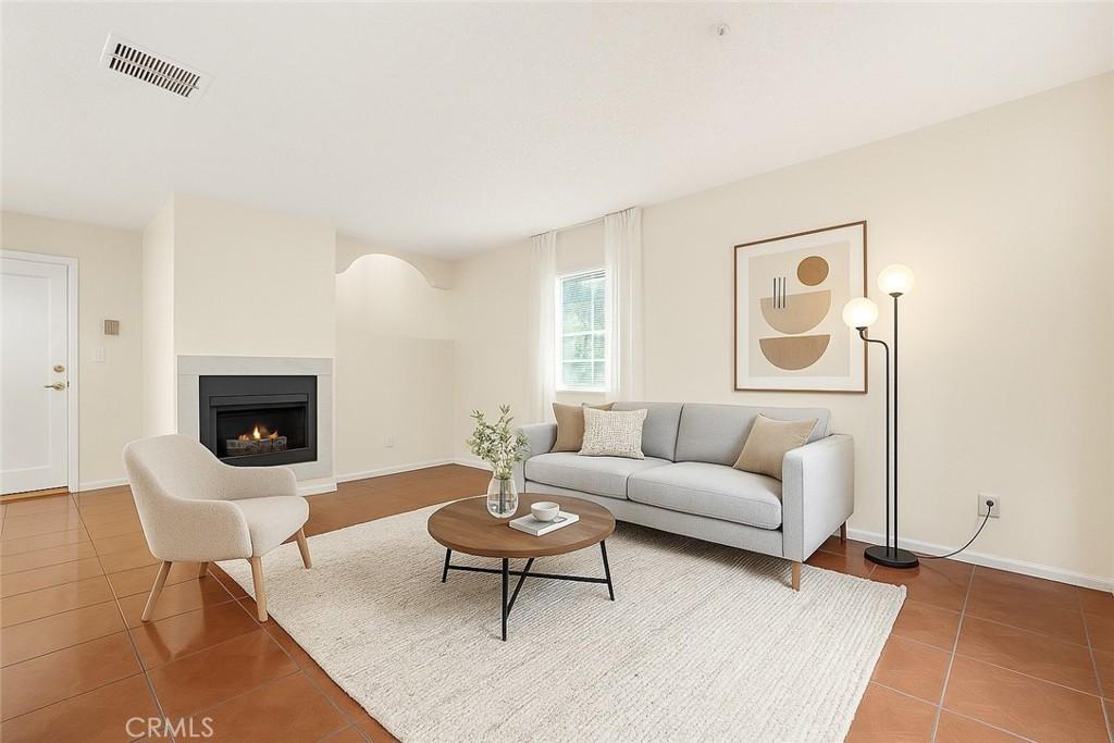 MLS #SR25260714 image #0