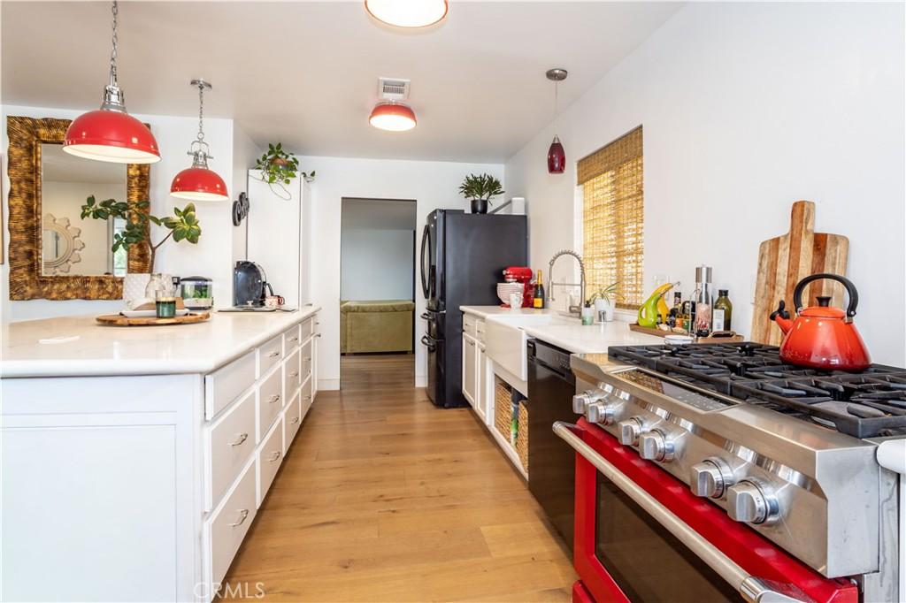 MLS #SR25261336 image #0