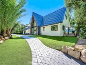 MLS #SR25261744 image #0