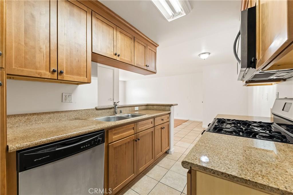 MLS #SR25261765 image #0