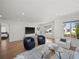 MLS #SR25262162 image #0