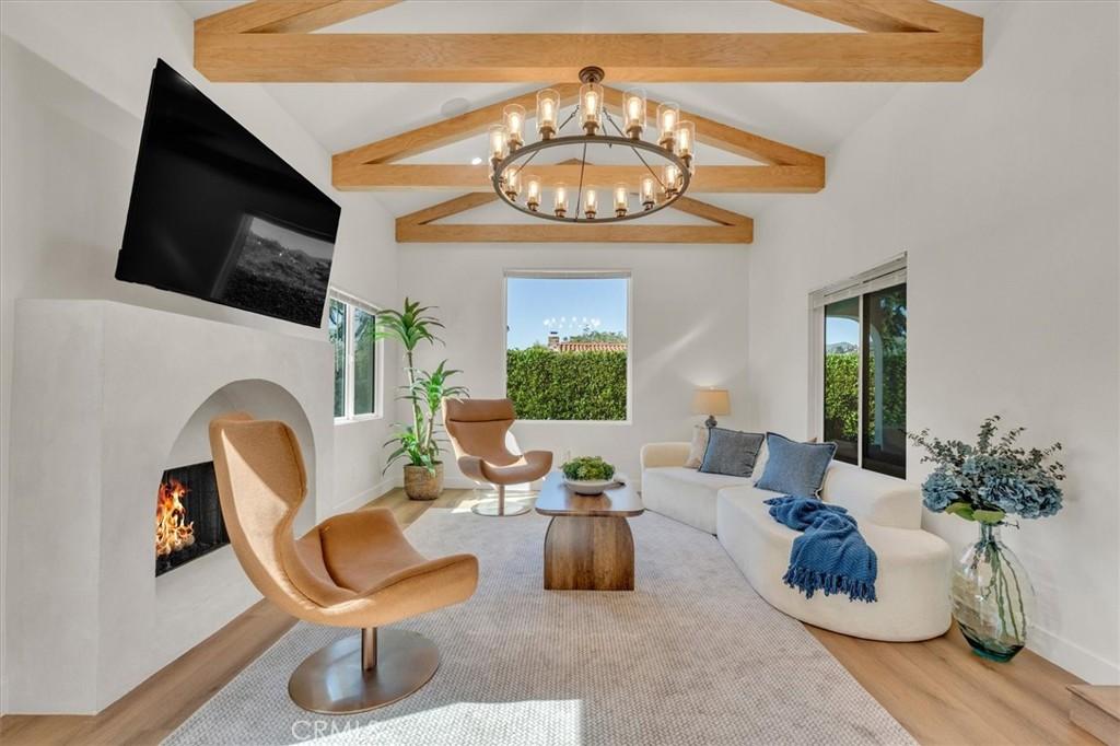 MLS #SR25262374 img 0