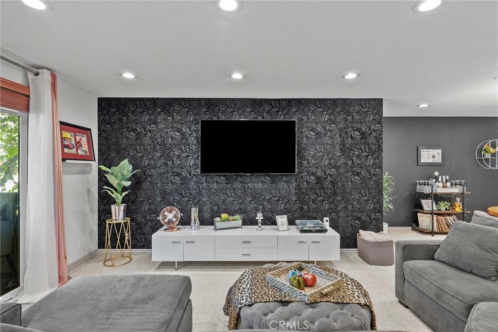 MLS #SR25272824 image #0