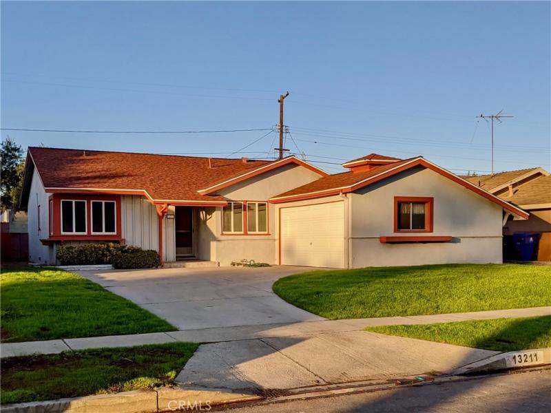 MLS #SR25273067 image #0