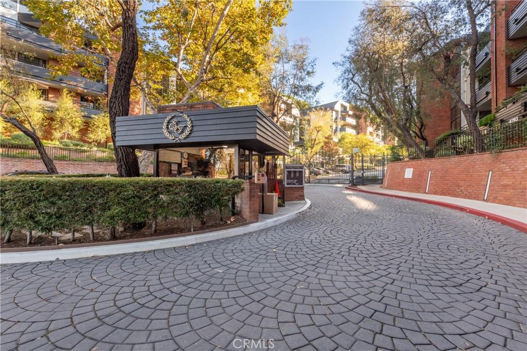 MLS #SR25273075 image #0