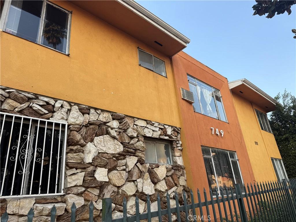 MLS #SR25279110 img 0