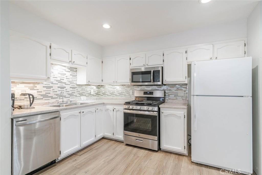 MLS #SR25280643 image #0