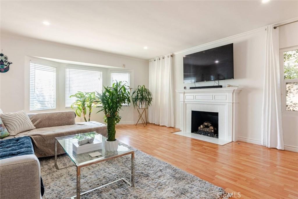 MLS #SR25218082 image #0