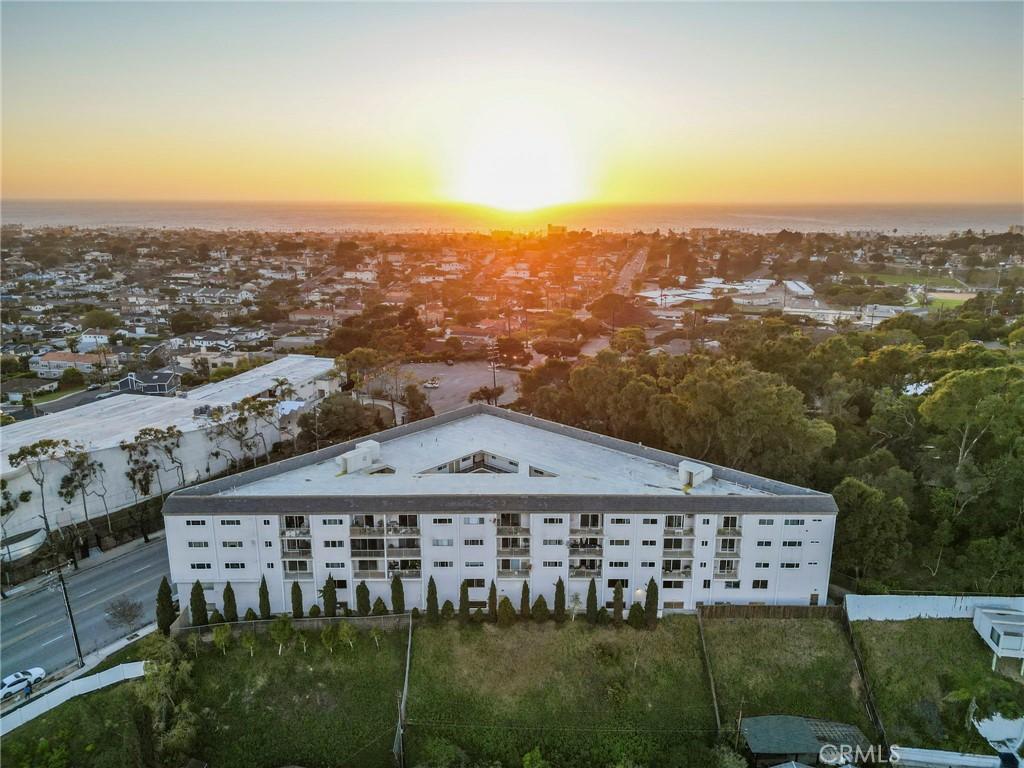 1108 Camino Real #406 Redondo Beach CA 90277 | MLS #SR26057352 45 MLS #SR26057352 image #0