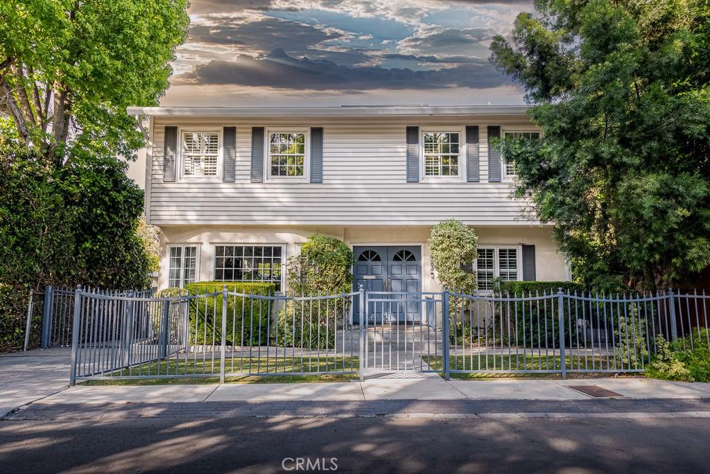 13383 Contour DR Sherman Oaks CA 91423 | MLS #SR26094434 87 MLS #SR26094434 image #0