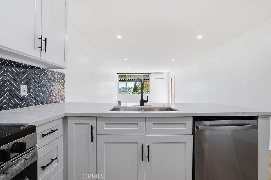 MLS #SR26102795 image #0
