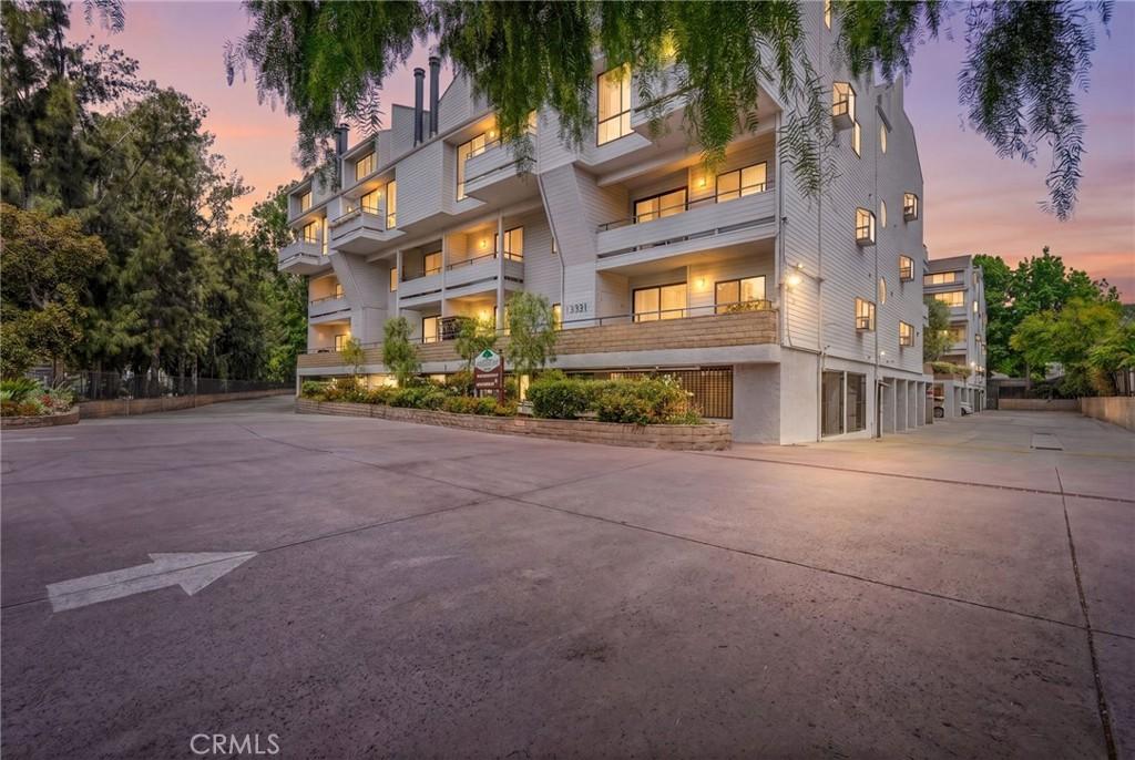 13331 Moorpark ST #216 Sherman Oaks CA 91423 | MLS #SR26109865 45 MLS #SR26109865 image #0