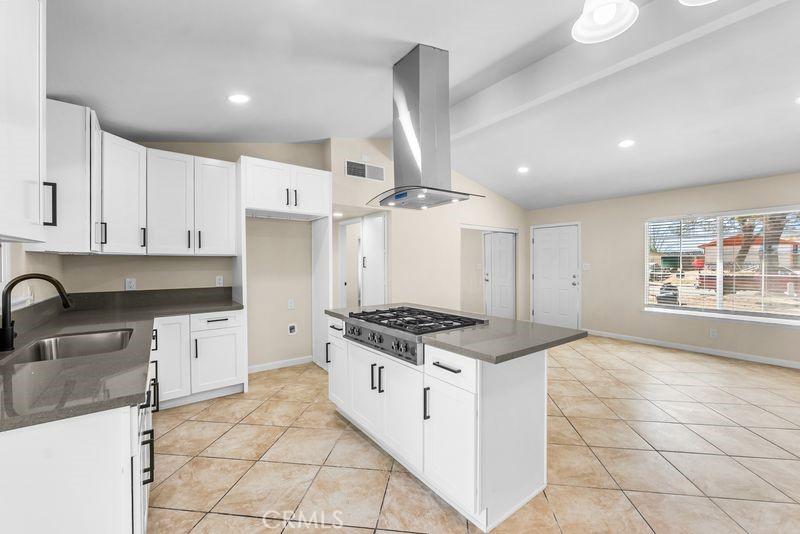 MLS #SR26110238 image #0