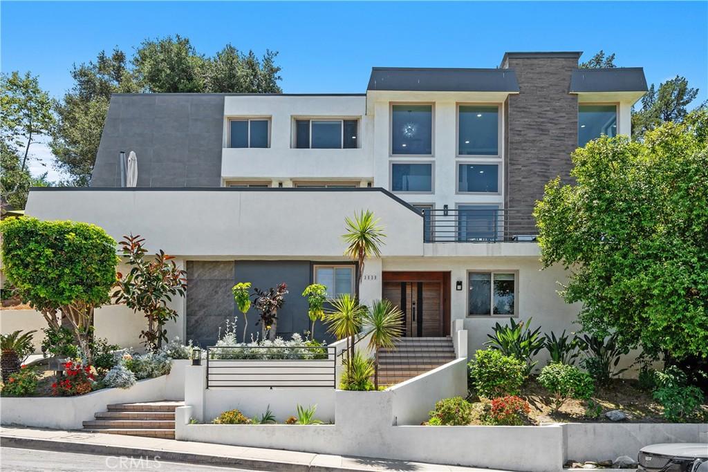 3539 Alana DR Sherman Oaks CA 91403 | MLS #SR26122410 45 MLS #SR26122410 image #0