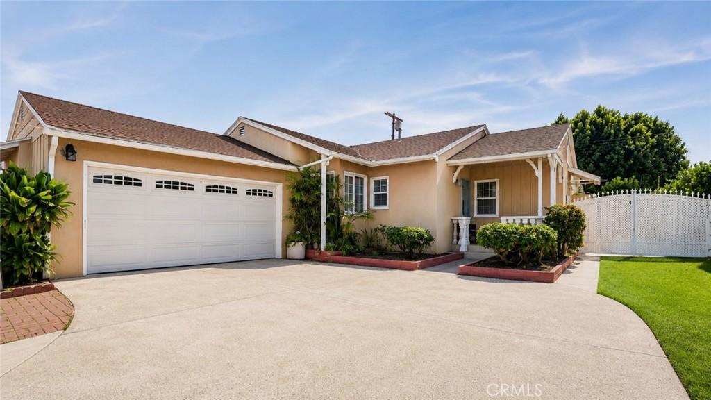 8115 Brimfield Panorama City CA 91402 | MLS #SR26132450 45 MLS #SR26132450 image #0