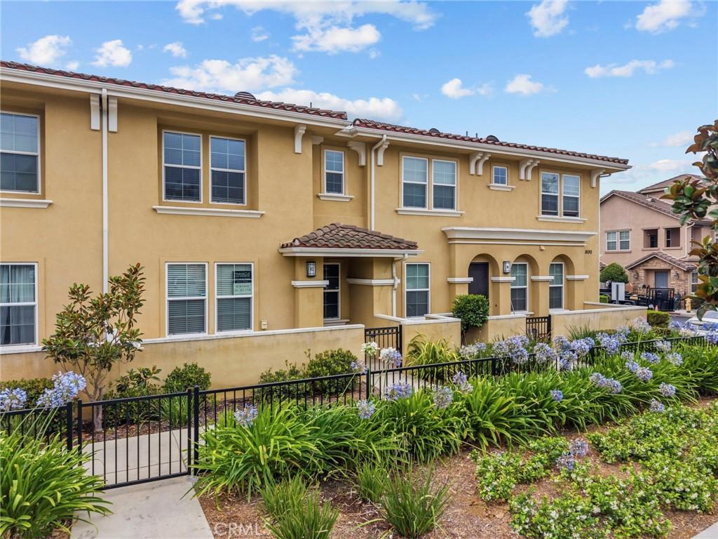 1690 Heywood #C Simi Valley CA 93065 | MLS #SR26133731 45 MLS #SR26133731 image #0