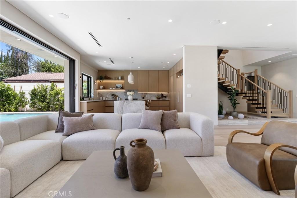 15721 Addison Encino CA 91436 | MLS #SR26141214 45 MLS #SR26141214 image #0