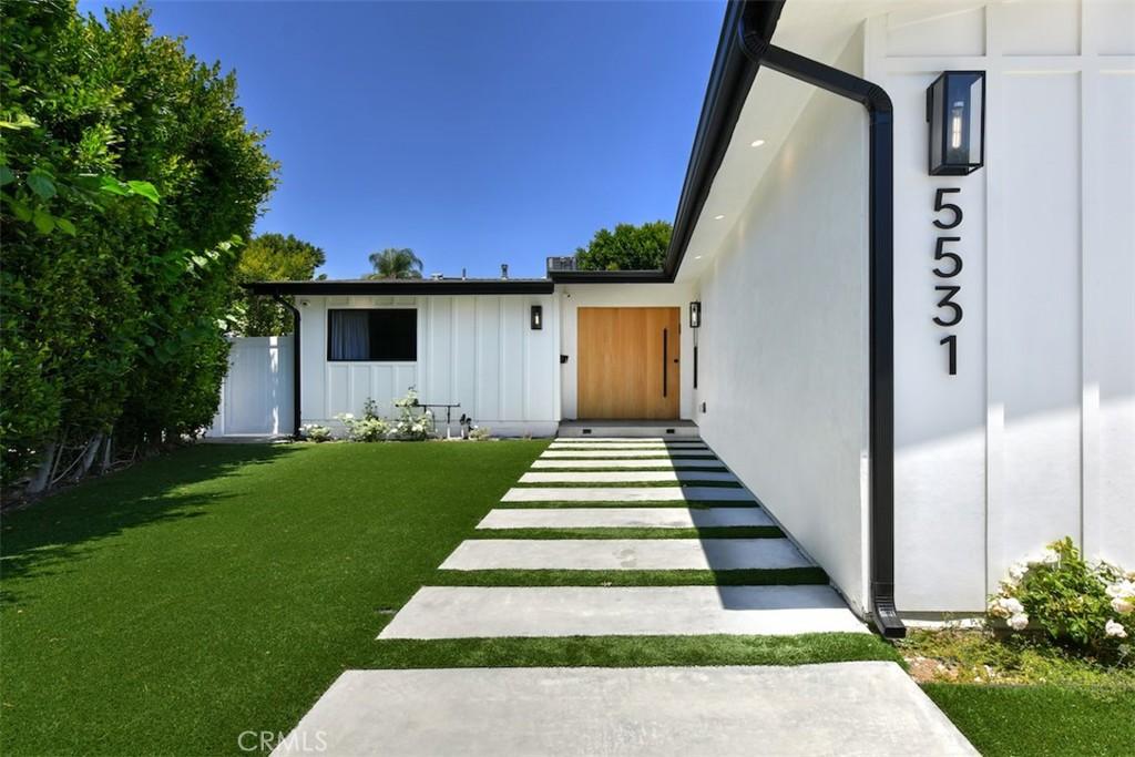 5531 Hermitage Valley Village CA 91607 | MLS #SR26146385 45 MLS #SR26146385 image #0