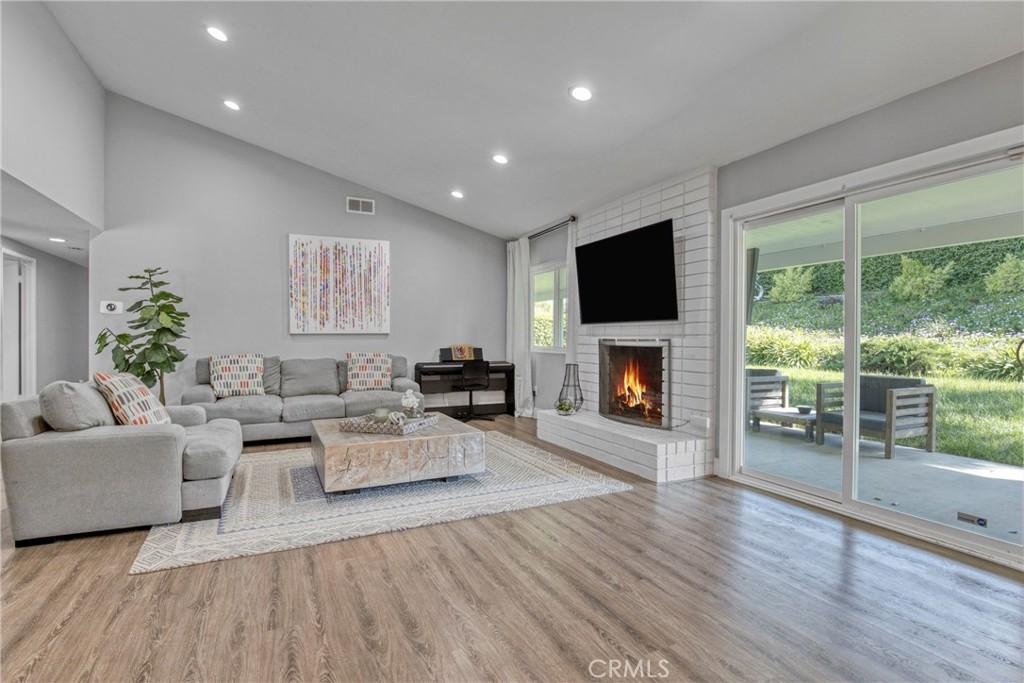 MLS #SR26151327 image #0