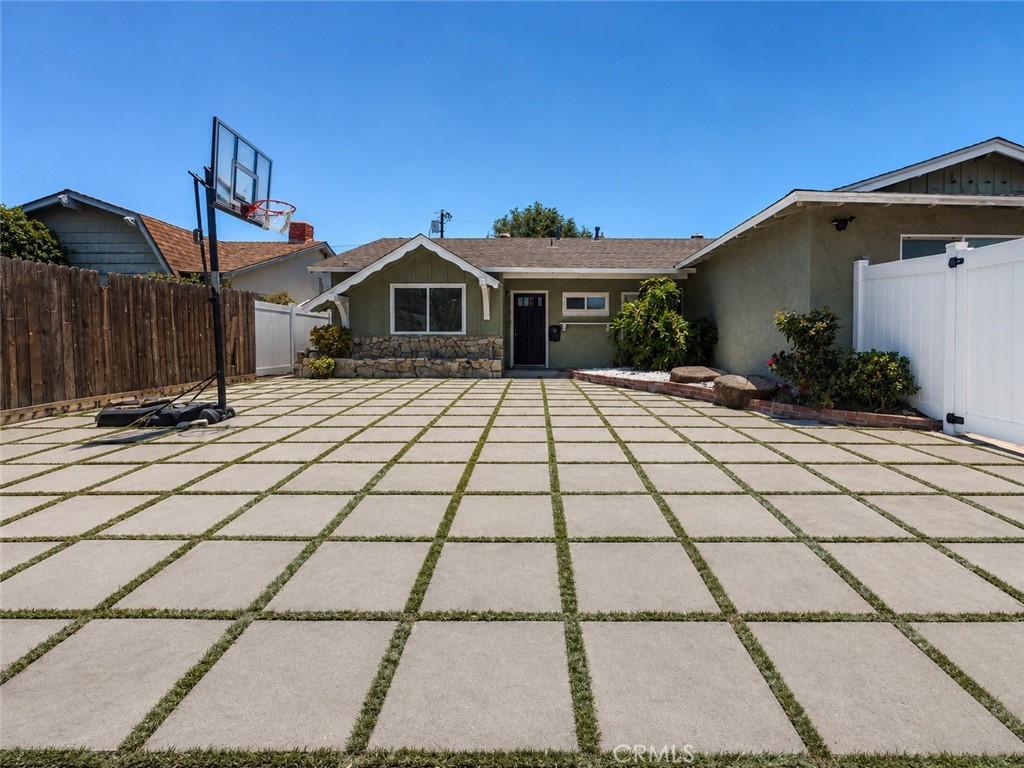 MLS #SR26156612 image #0
