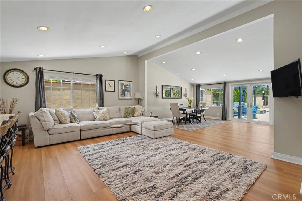 MLS #SR26158579 image #0
