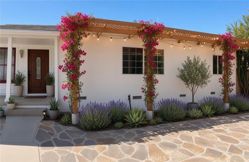 12821 Osborne Pacoima CA 91331 | MLS #SR26167871 45 MLS #SR26167871 image #0