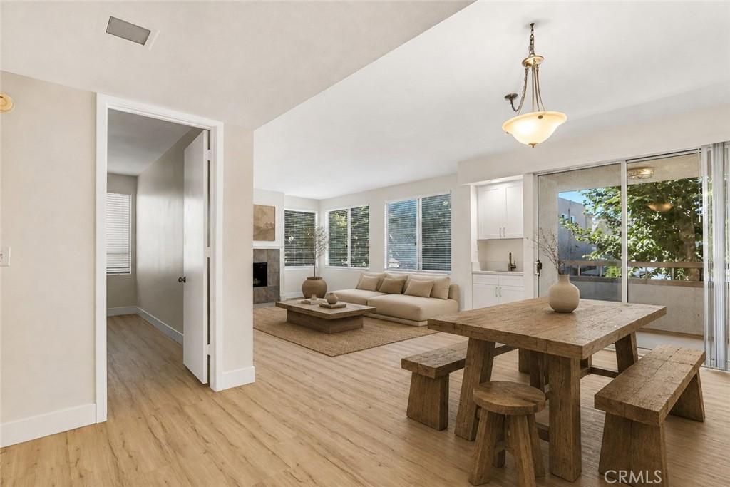 14530 Benefit ST #102 Sherman Oaks CA 91403 | MLS #SR26171328 45 MLS #SR26171328 image #0