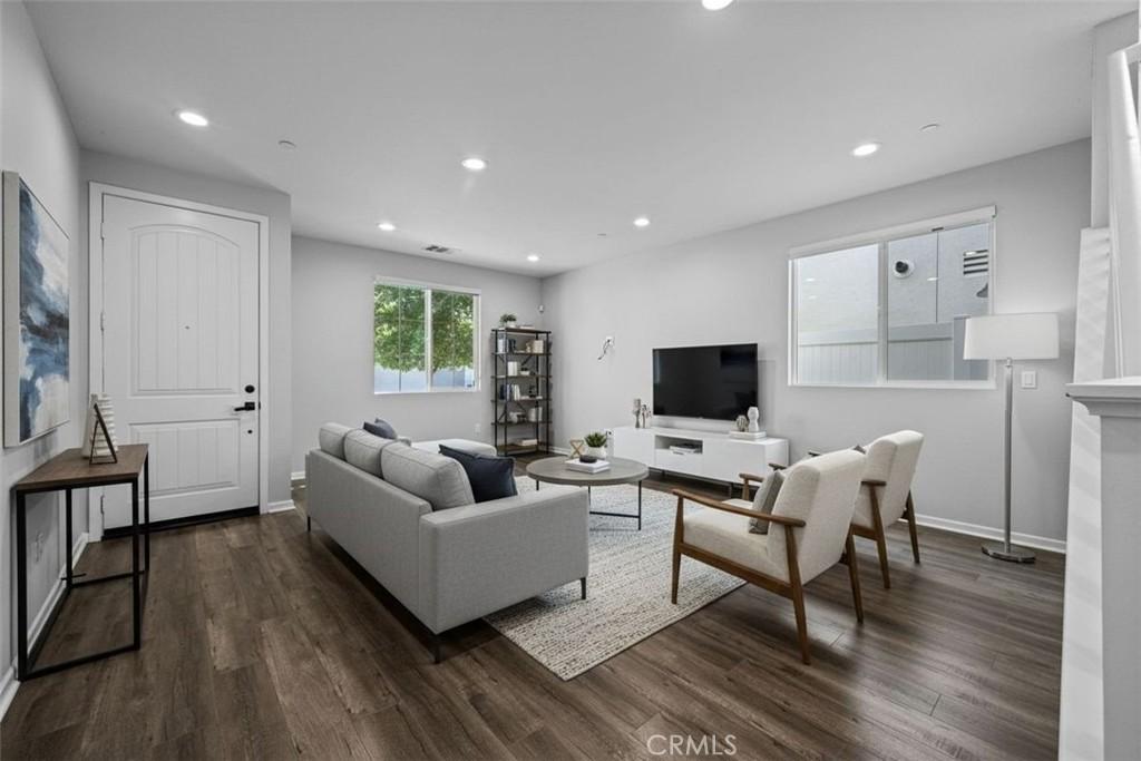 MLS #SR26173361 image #0