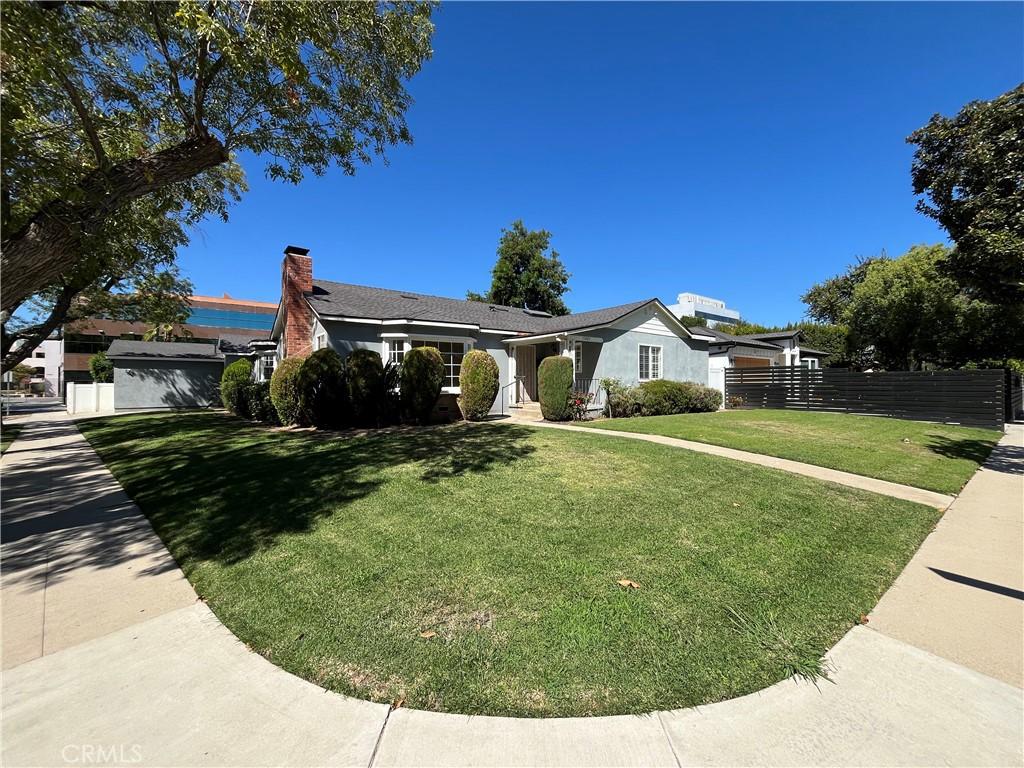 15483 Dickens ST Sherman Oaks CA 91403 | MLS #SR26182135 45 MLS #SR26182135 image #0