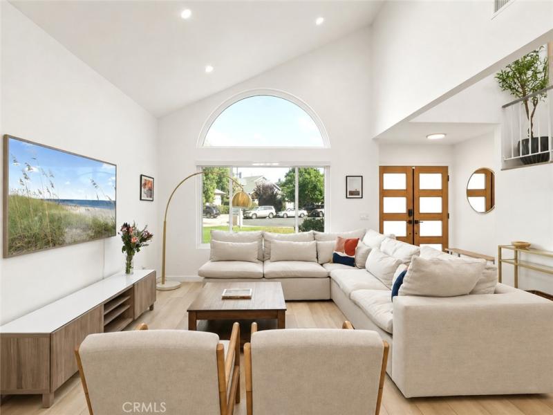 MLS #SR26182681 image #0